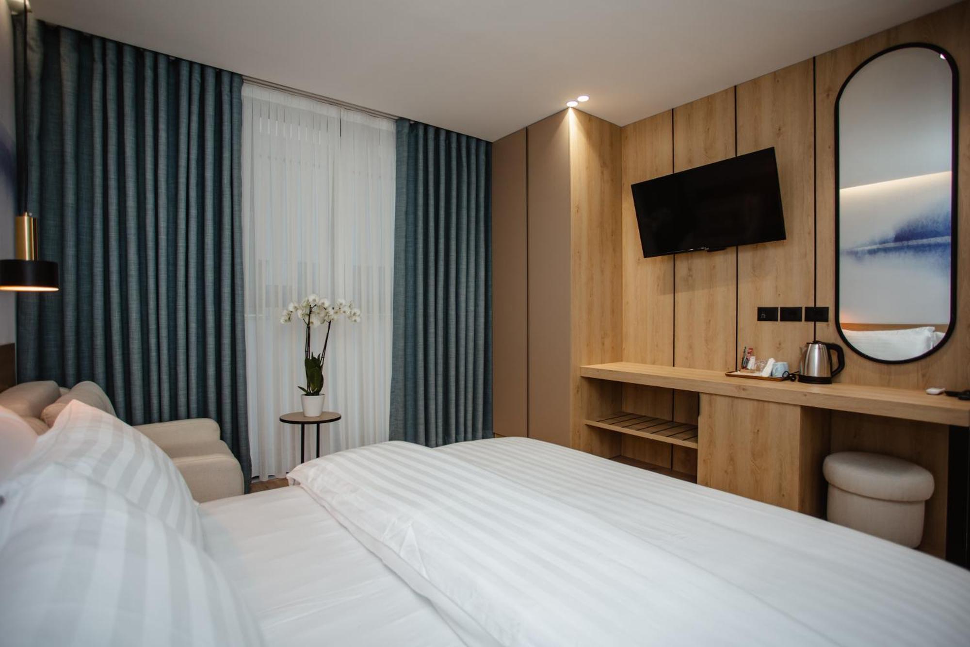 Oro Inn Hotel Shkodër Dış mekan fotoğraf